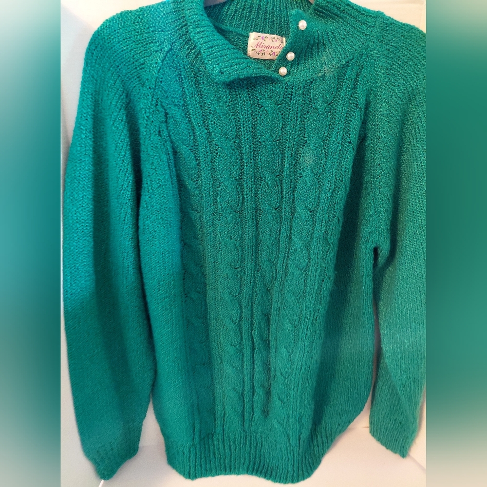 Vintage Miranda Green Cable Knit Sweater with Pearl Accents Size Large EUC